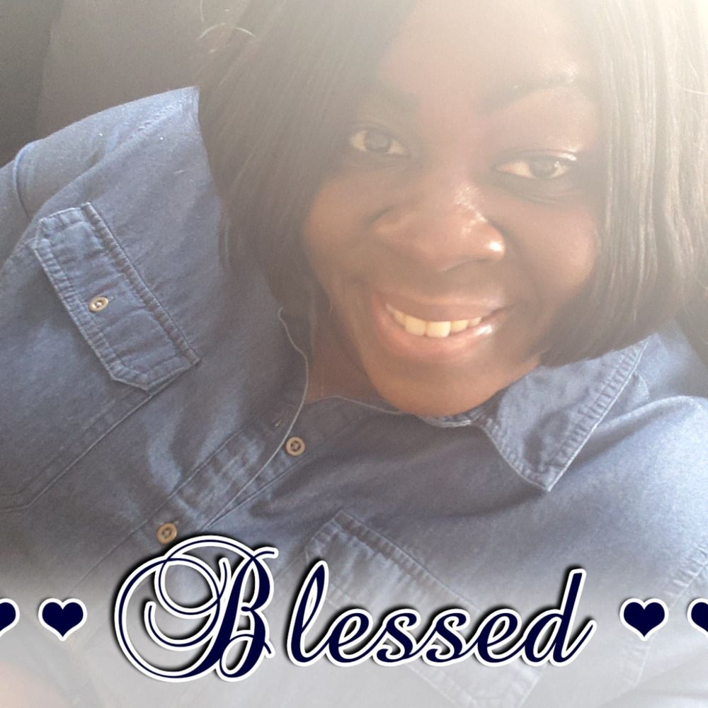 Meet your Posher, Tia